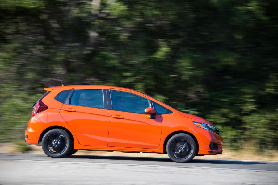  Honda Fit Sport 2017 года  (NA) (фото 41 из 71)